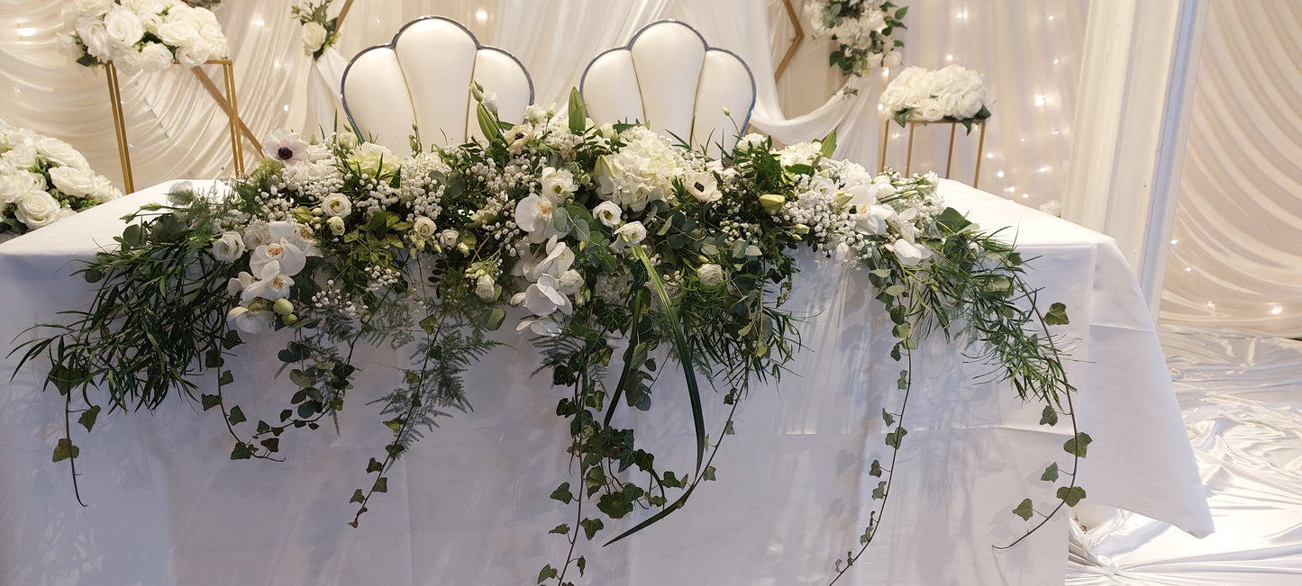 Vit drömmig bordsdekoration