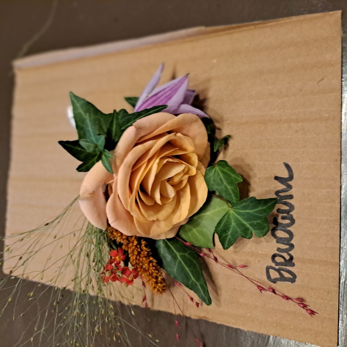 Corsage i hösttoner